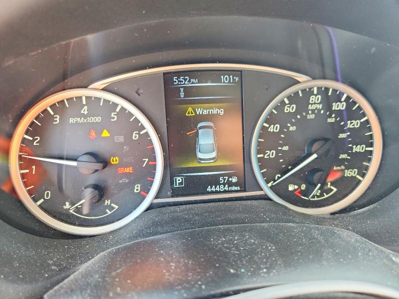 Photo 9 from auction – 2018 NISSAN SENTRA with VIN 3N1AB7AP2JL653360