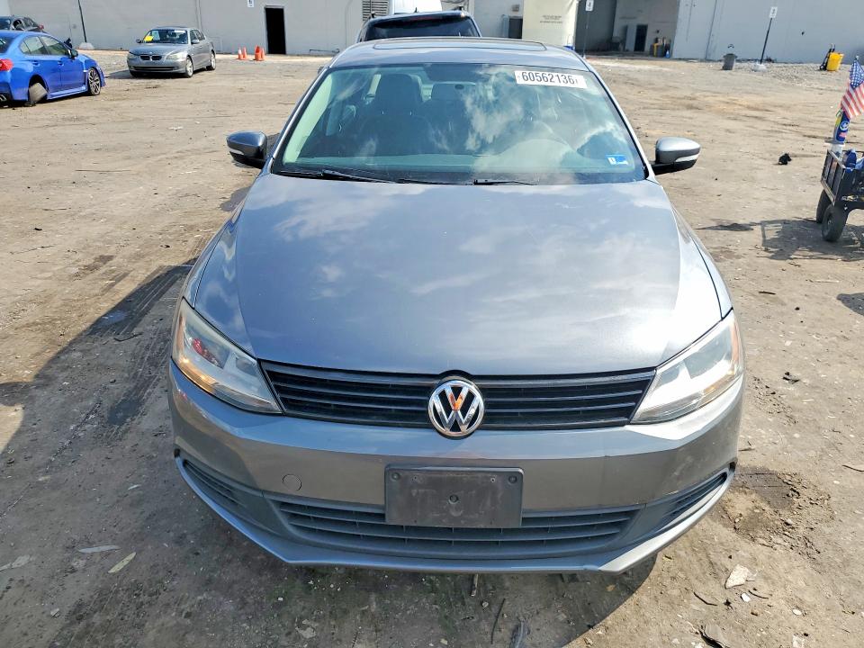Photo 5 from auction – 2012 VOLKSWAGEN JETTA with VIN 3VWDP7AJ4CM355443