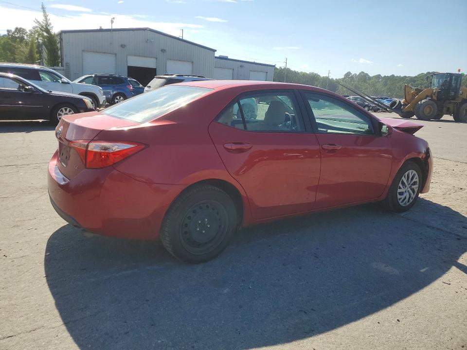 Photo 3 from auction – 2019 TOYOTA COROLLA with VIN 2T1BURHE0KC209104