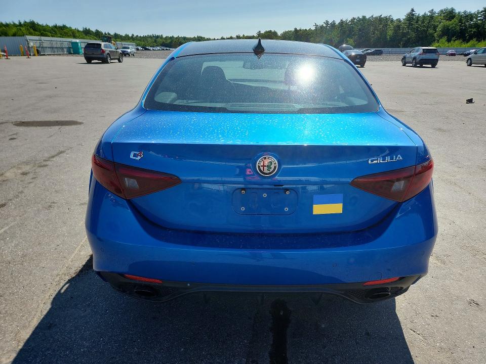 Photo 6 from auction – 2022 ALFA ROMEO GIULIA with VIN ZARFANBN3N7665573