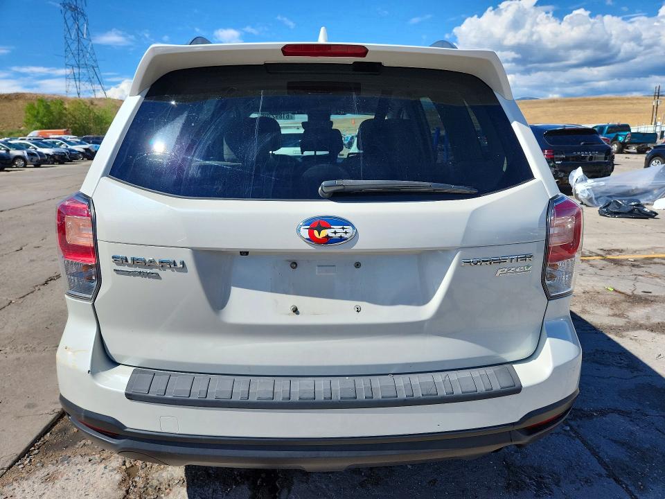 Photo 6 from auction – 2017 SUBARU FORESTER with VIN JF2SJAEC6HH402120