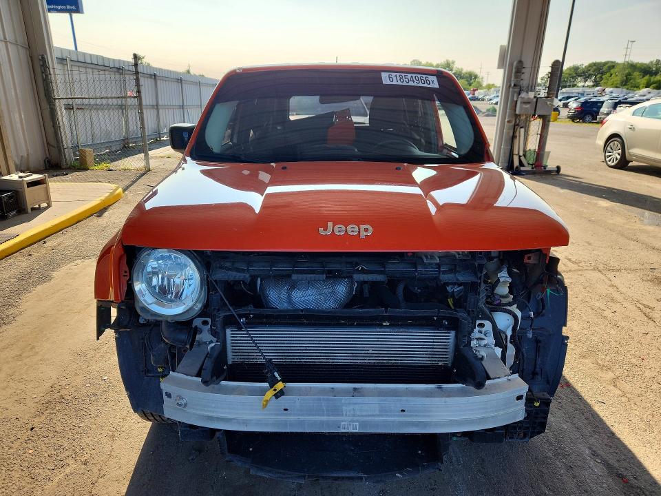 Photo 5 from auction – 2016 JEEP RENEGADE with VIN ZACCJBAT7GPC86206