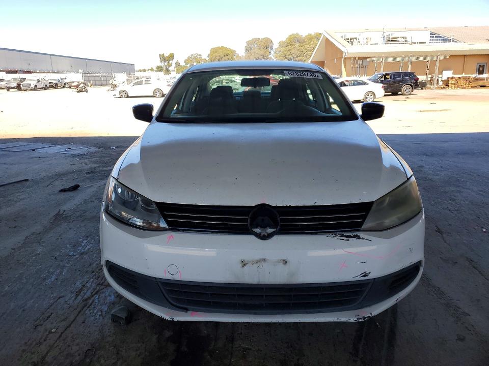 Photo 5 from auction – 2011 VOLKSWAGEN JETTA with VIN 3VW2K7AJ2BM374464