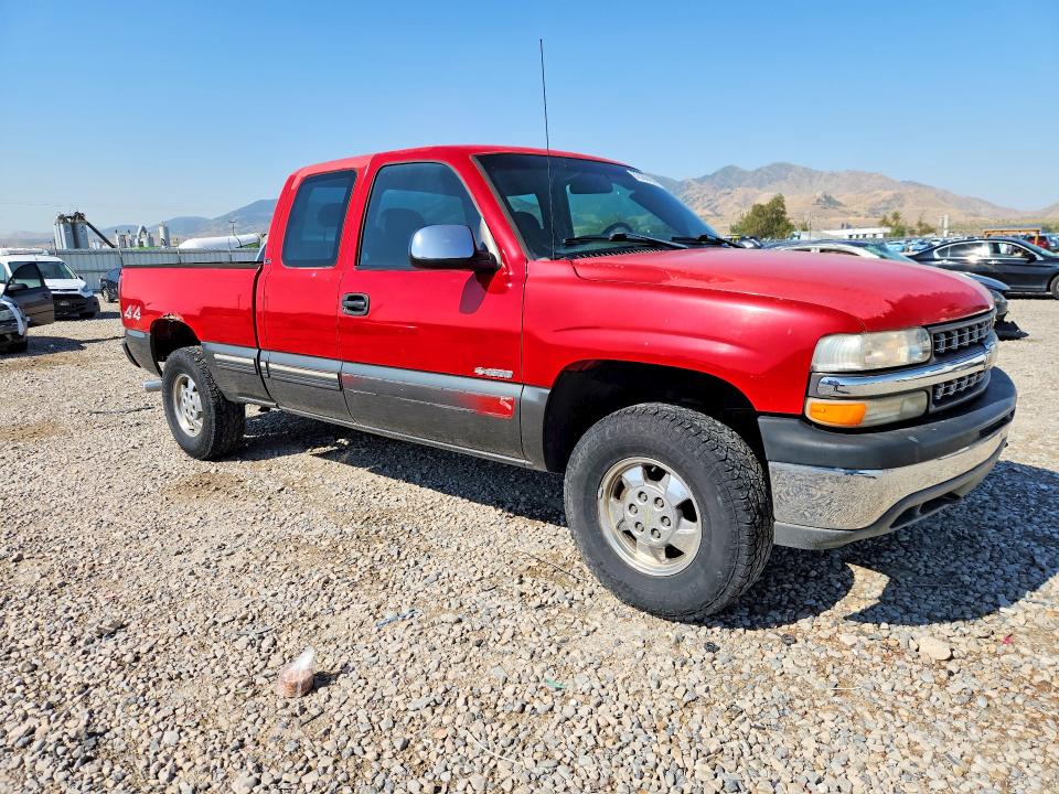 Photo 4 from auction – 2000 CHEVROLET SILVERADO with VIN 1GCEK19T2YE217146