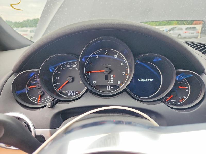 Photo 9 from auction – 2018 PORSCHE CAYENNE with VIN WP1AA2A28JKA01995