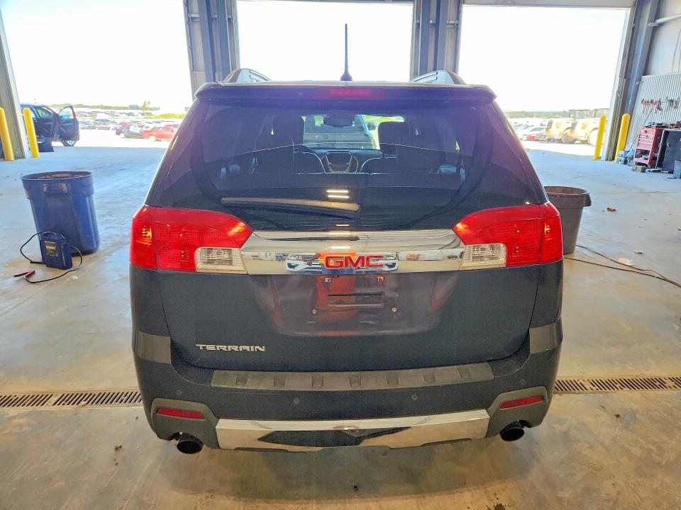 Photo 6 from auction – 2014 GMC TERRAIN with VIN 2GKFLTE32E6167601