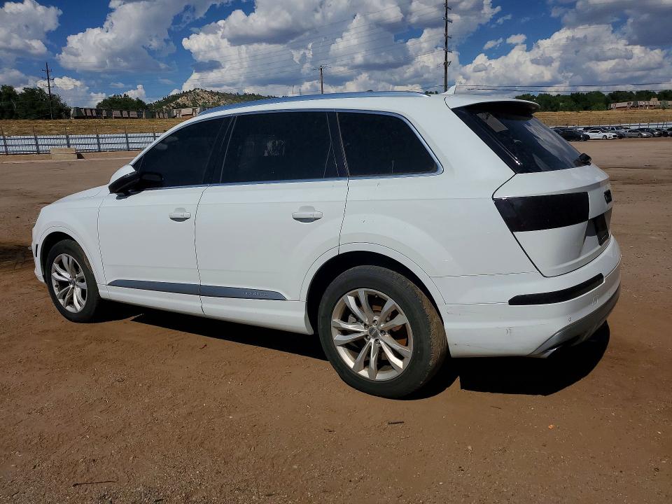 Photo 2 from auction – 2017 AUDI Q7 with VIN WA1AAAF77HD008171