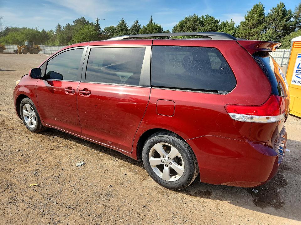 Photo 2 from auction – 2011 TOYOTA SIENNA with VIN 5TDKK3DC1BS088422