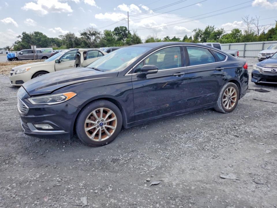 FORD FUSION 2017 z numerem VIN 3FA6P0HD1HR167353 - Zdjęcie z aukcji