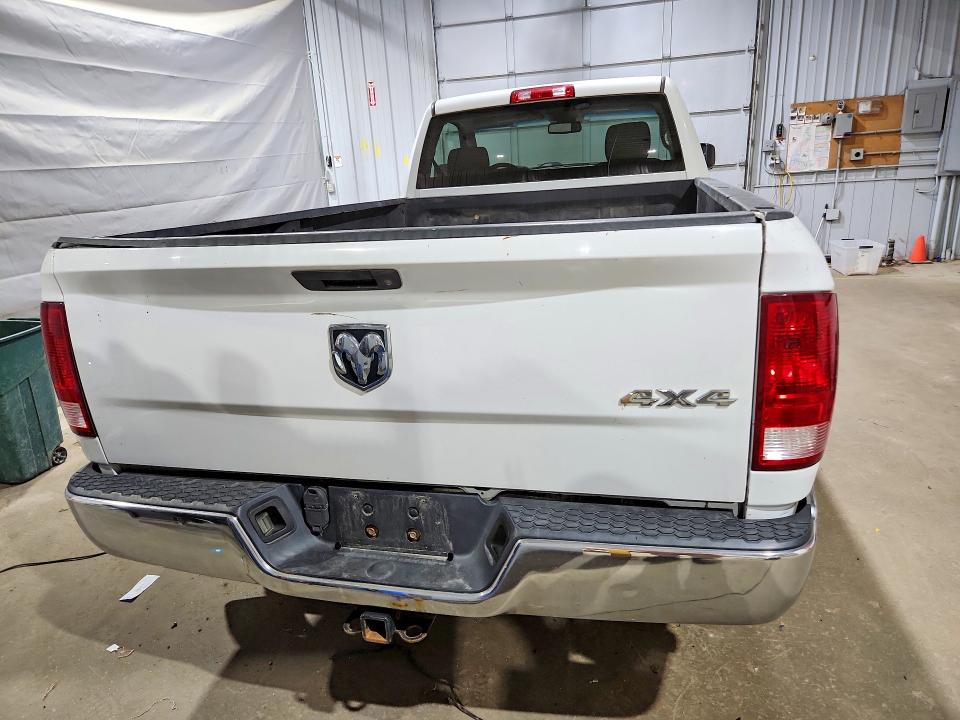 Photo 6 from auction – 2016 RAM 1500 with VIN 3C6JR7DT9GG195522