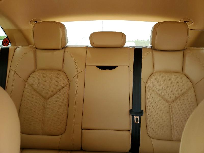 Photo 10 from auction – 2015 PORSCHE MACAN with VIN WP1AB2A52FLB52324