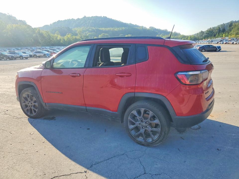 Photo 2 from auction – 2021 JEEP COMPASS with VIN 3C4NJDEB3MT524921