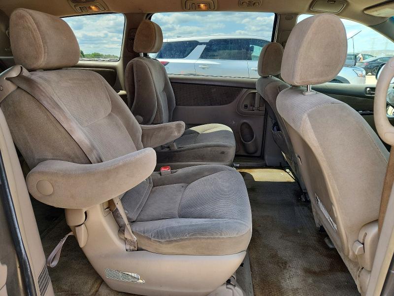 Photo 11 from auction – 2005 TOYOTA SIENNA with VIN 5TDZA23C25S279395