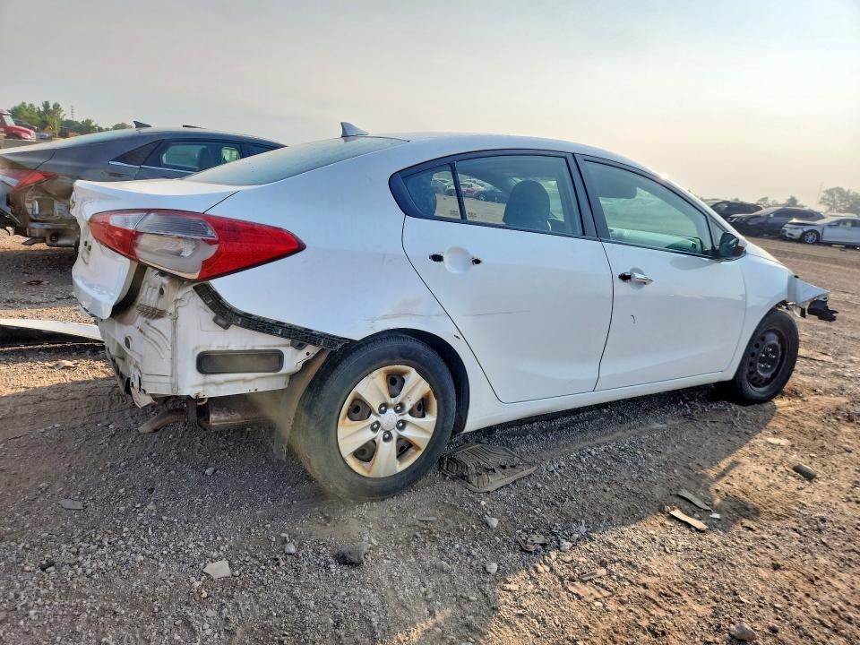 Photo 3 from auction – 2016 KIA FORTE with VIN KNAFK4A67G5475749