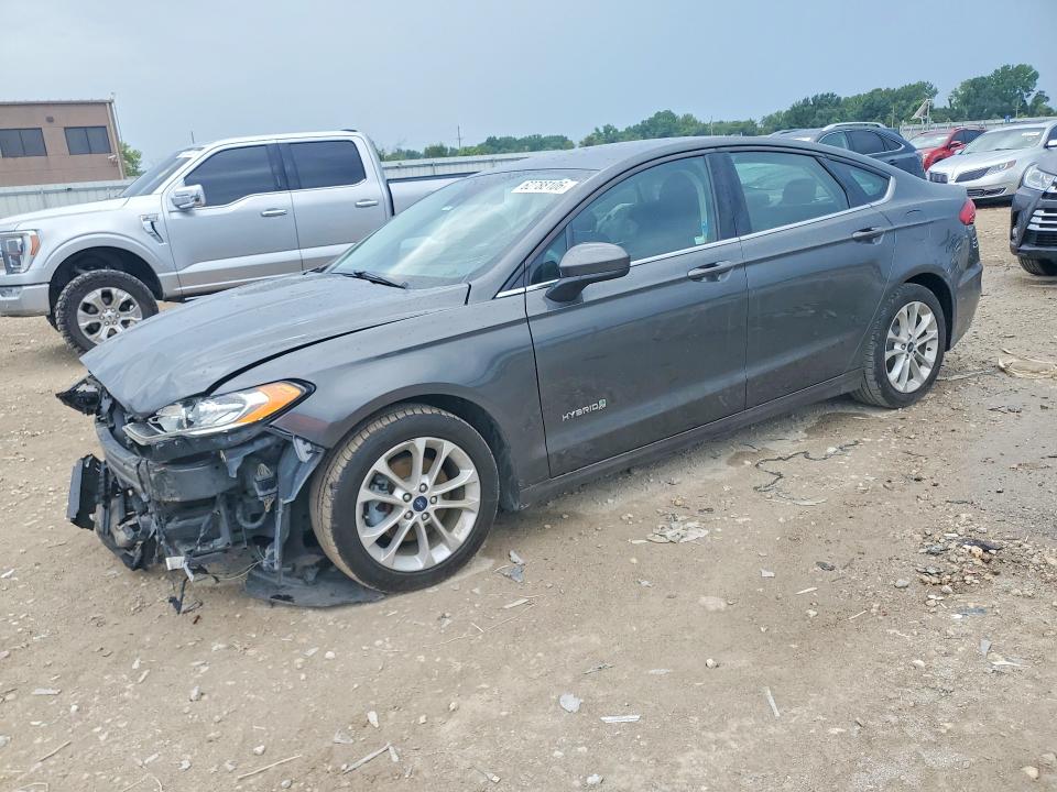 FORD FUSION 2019 z numerem VIN 3FA6P0LU7KR146523 - Zdjęcie z aukcji