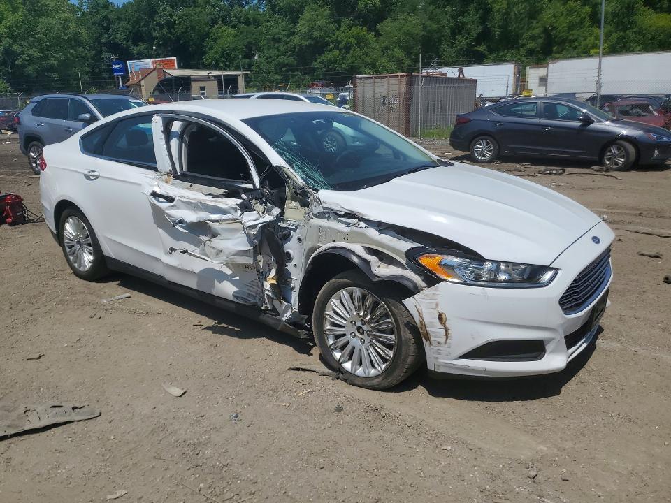 Photo 4 from auction – 2016 FORD FUSION with VIN 3FA6P0UU1GR322634