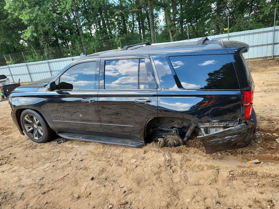 Photo 2 from auction – 2015 CHEVROLET TAHOE with VIN 1GNSCCKC8FR582143