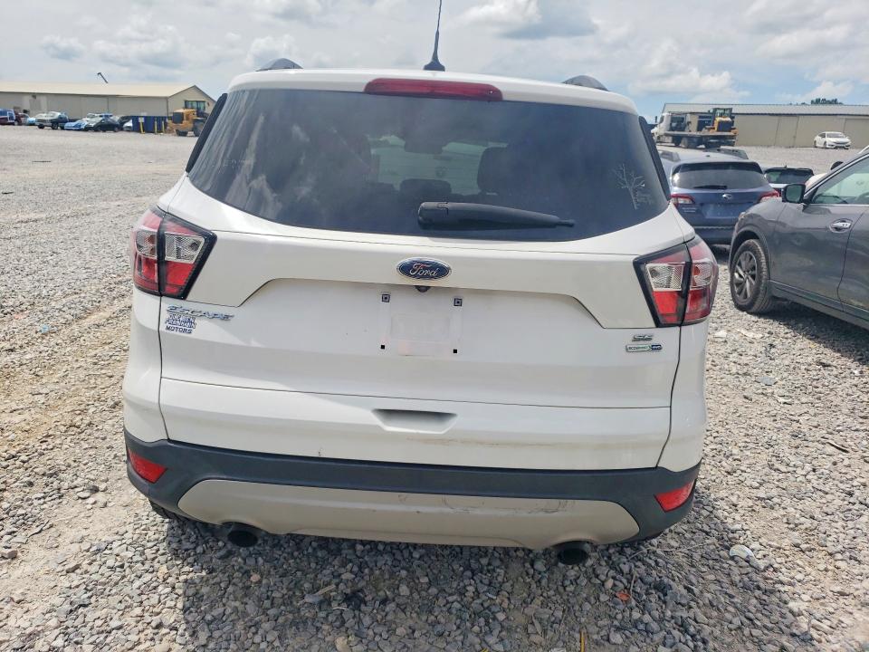 Foto 6 de la subasta – 2018 FORD ESCAPE con VIN 1FMCU9GD1JUC20378