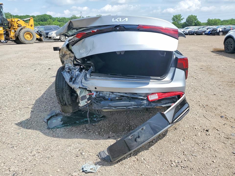 Photo 6 from auction – 2025 KIA K5 with VIN KNAG64J78S5314417