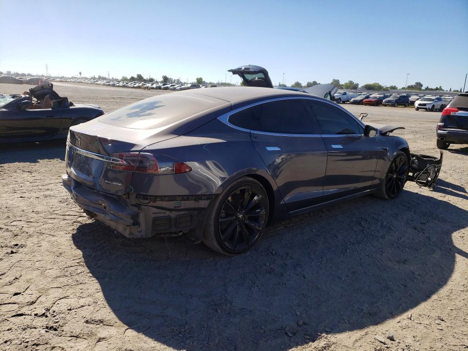 Photo 3 from auction – 2021 TESLA MODEL S with VIN 5YJSA1E26MF418222