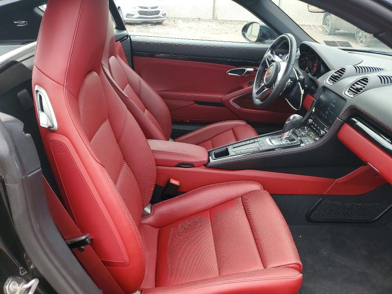 Photo 10 from auction – 2021 PORSCHE CAYMAN with VIN WP0AA2A80MS260491