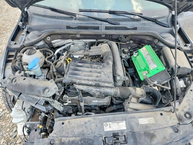 Photo 11 from auction – 2017 VOLKSWAGEN JETTA with VIN 3VWDB7AJ3HM392263