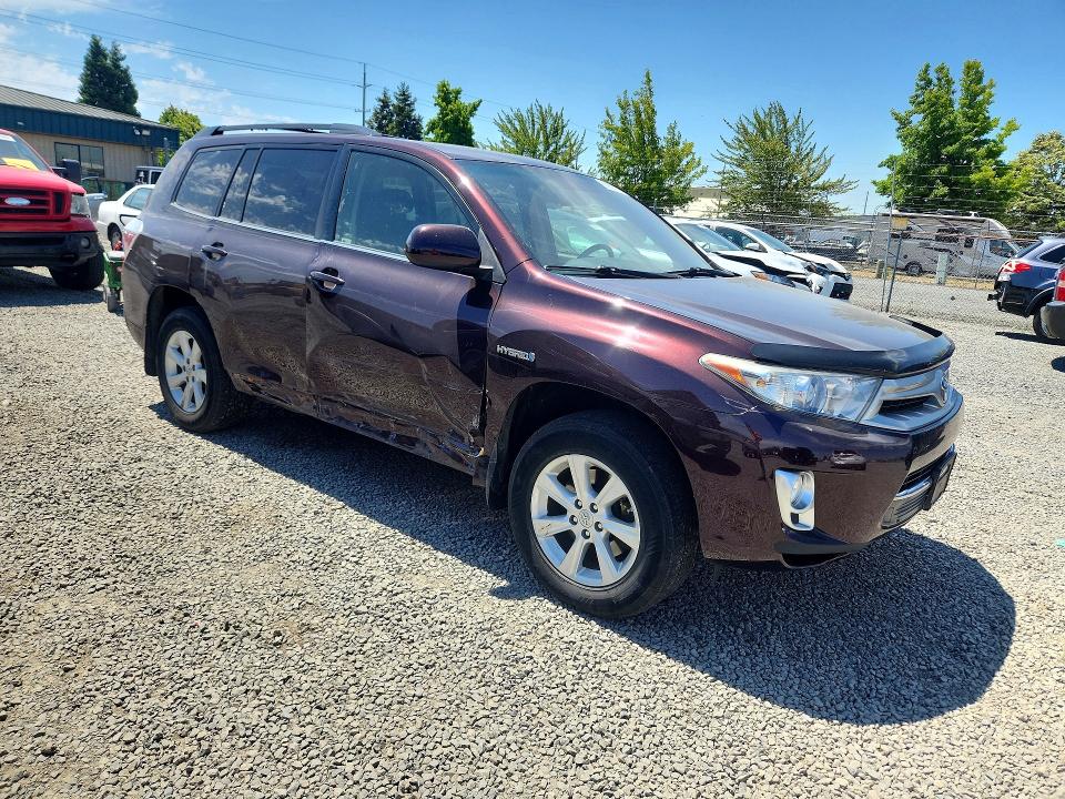 Photo 4 from auction – 2013 TOYOTA HIGHLANDER with VIN JTEBC3EH6D2017780