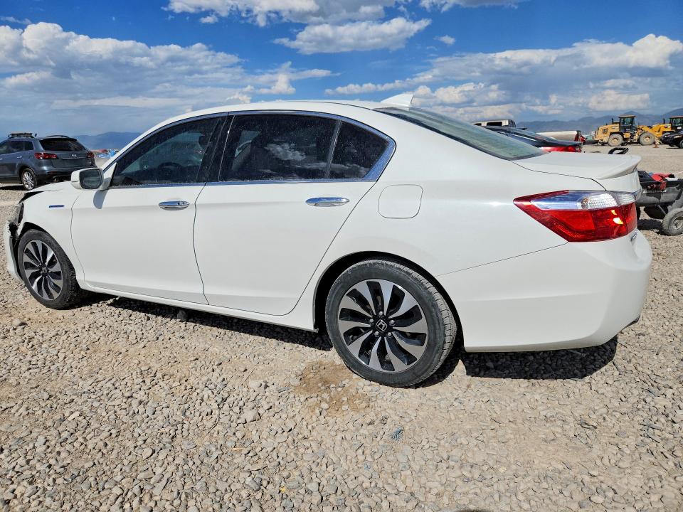 Photo 2 from auction – 2014 HONDA ACCORD with VIN 1HGCR6F79EA004450