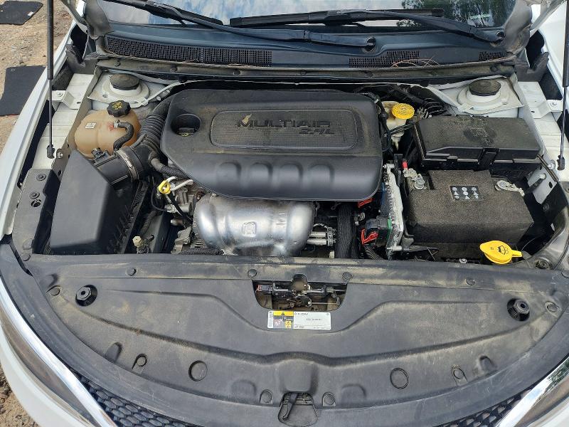 Photo 11 from auction – 2015 CHRYSLER 200 with VIN 1C3CCCAB6FN756180