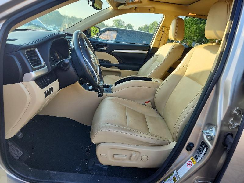 Photo 7 from auction – 2015 TOYOTA HIGHLANDER with VIN 5TDKKRFH2FS054457