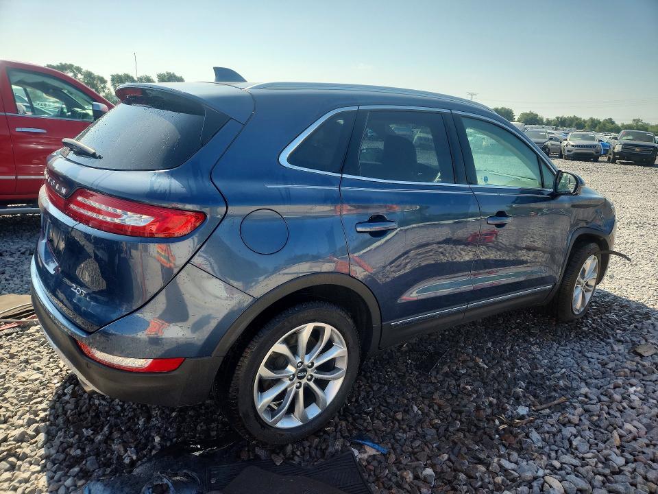 Photo 3 from auction – 2018 LINCOLN MKC with VIN 5LMCJ2C90JUL08725