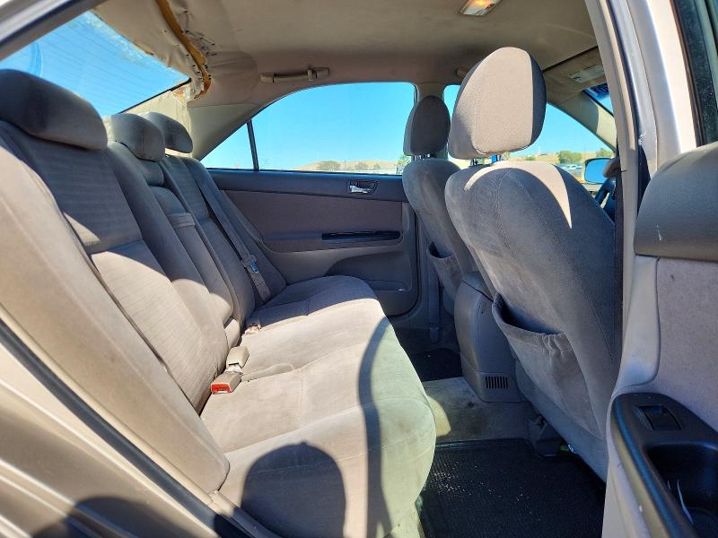 Photo 10 from auction – 2005 TOYOTA CAMRY with VIN 4T1BE32K95U013142