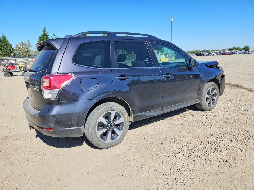 Photo 3 from auction – 2017 SUBARU FORESTER with VIN JF2SJARC7HH493537