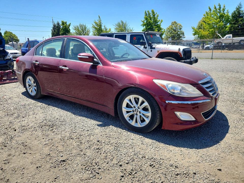 Photo 4 from auction – 2012 HYUNDAI GENESIS with VIN KMHGC4DD7CU179057