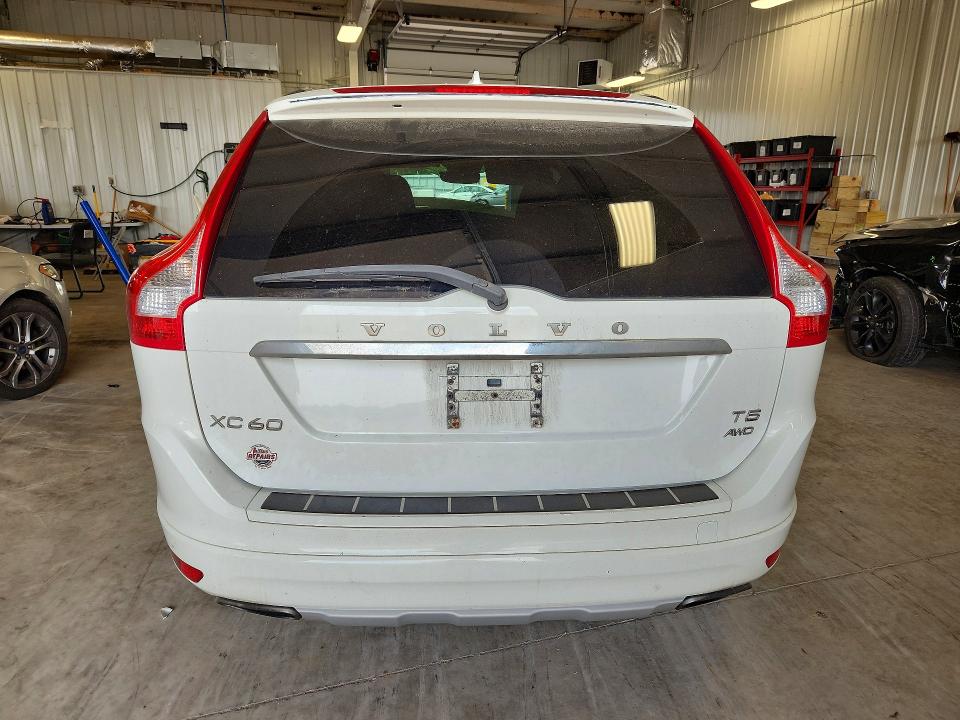 Photo 6 from auction – 2016 VOLVO XC60 with VIN YV4612RK9G2804865