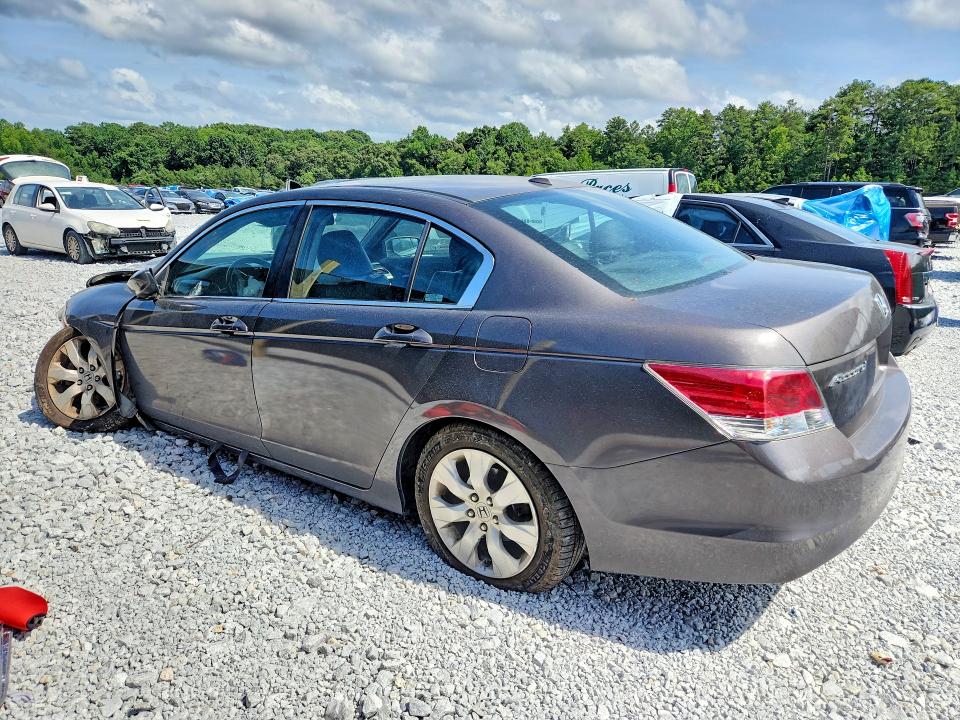 Photo 2 from auction – 2010 HONDA ACCORD with VIN 1HGCP2F87AA151237