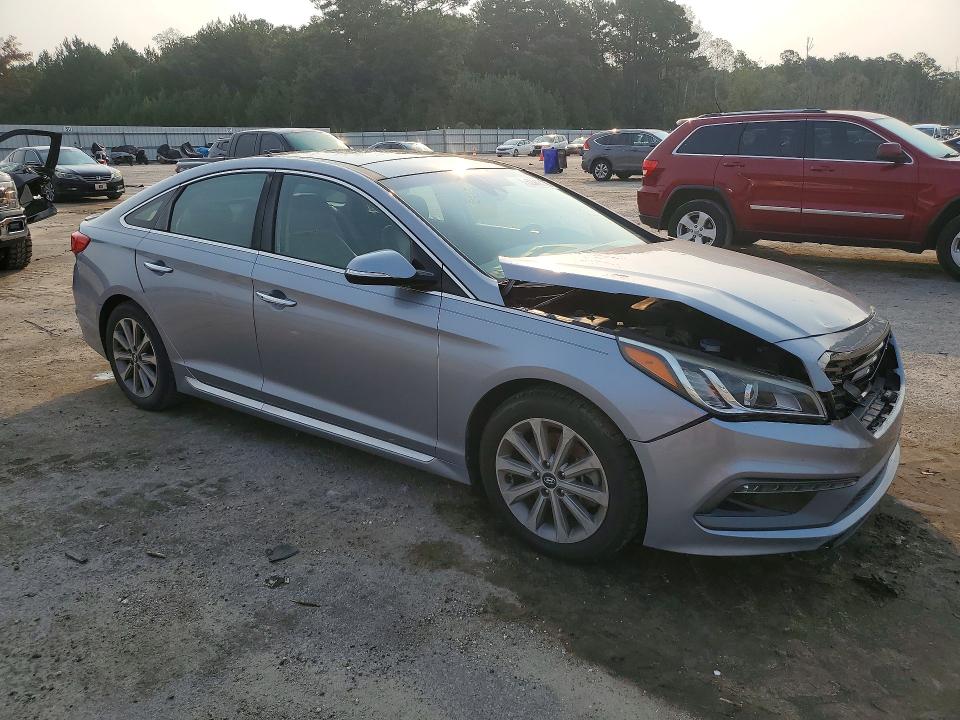 Photo 4 from auction – 2016 HYUNDAI SONATA with VIN 5NPE34AF2GH434831