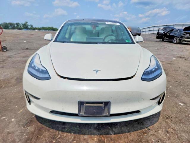 Photo 5 from auction – 2019 TESLA MODEL 3 with VIN 5YJ3E1EA4KF413243