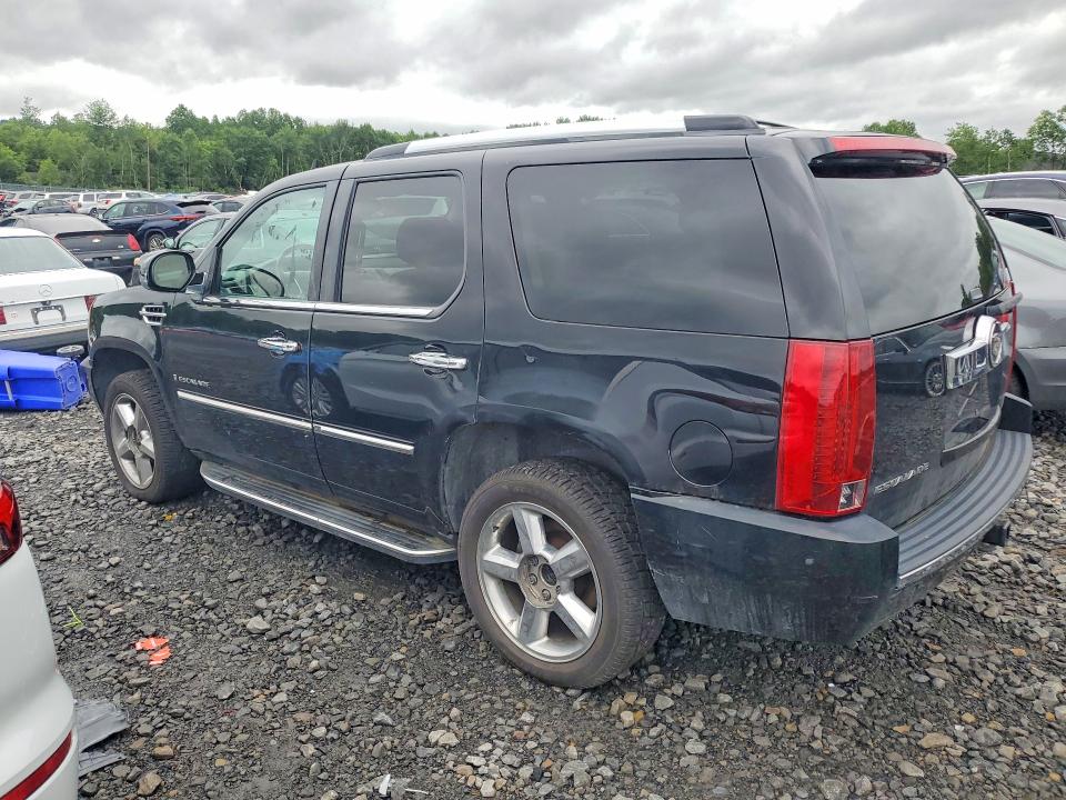 Photo 2 from auction – 2007 CADILLAC ESCALADE with VIN 1GYFK63807R354366