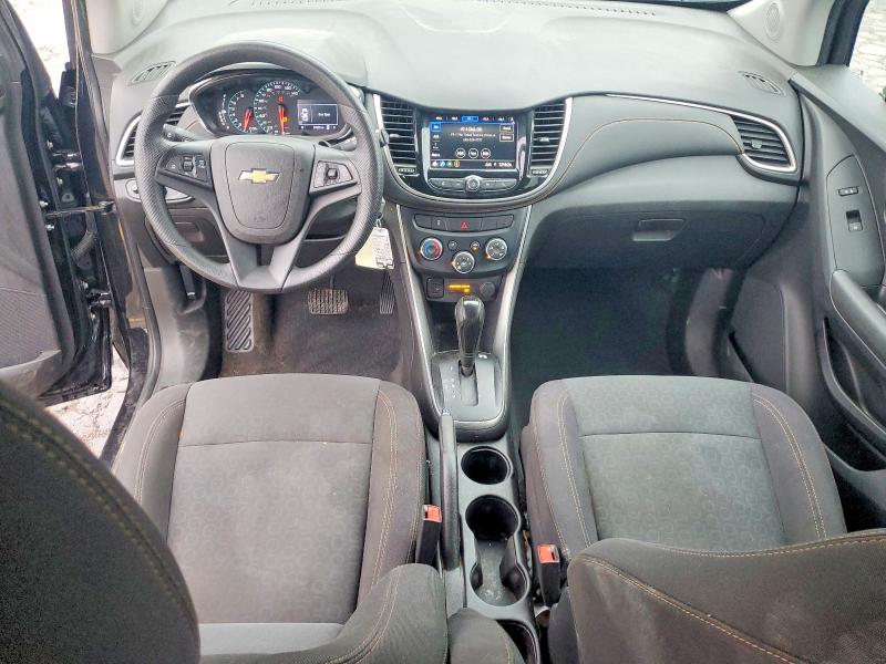Photo 8 from auction – 2020 CHEVROLET TRAX with VIN 3GNCJKSB1LL122451