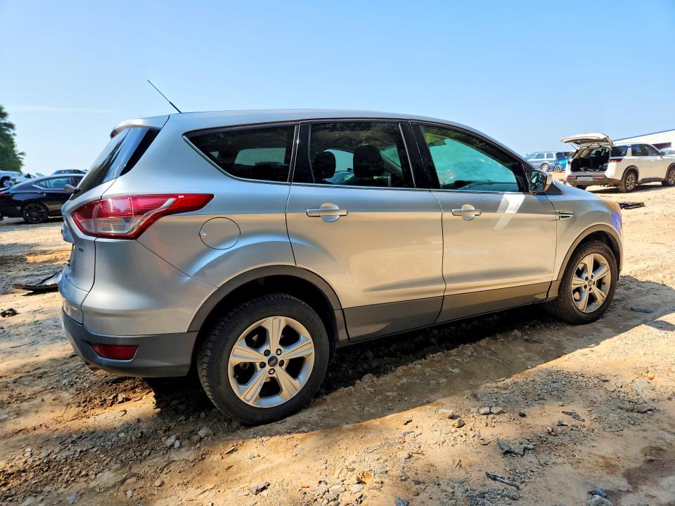 Photo 3 from auction – 2015 FORD ESCAPE with VIN 1FMCU0G7XFUC39959