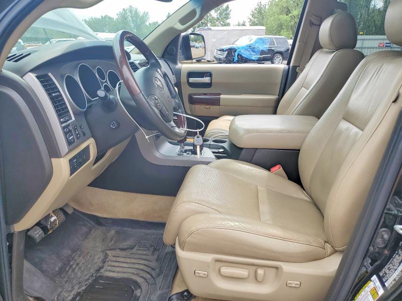 Photo 7 from auction – 2011 TOYOTA SEQUOIA with VIN 5TDDY5G17BS045717