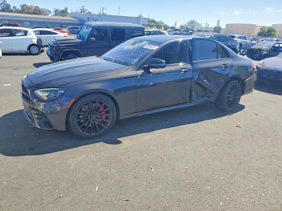 MERCEDES-BENZ E 2022 with VIN W1KZF5KB4NB024000 - Photo from auction
