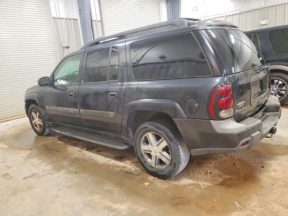 Photo 2 from auction – 2004 CHEVROLET TRAILBLAZER with VIN 1GNET16S646111738