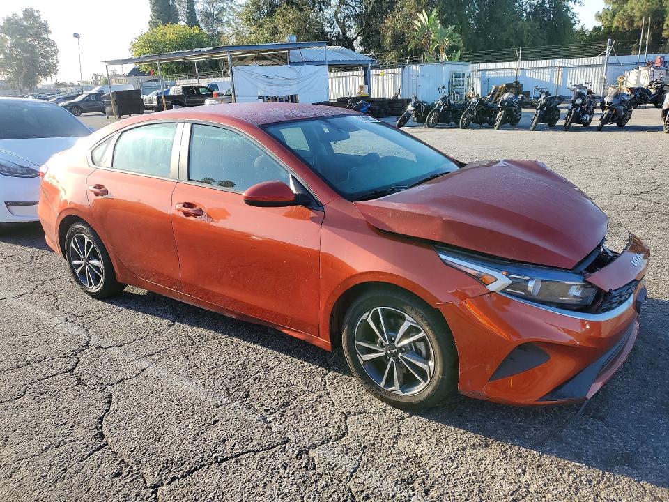 Photo 4 from auction – 2024 KIA FORTE with VIN 3KPF24AD5RE704146