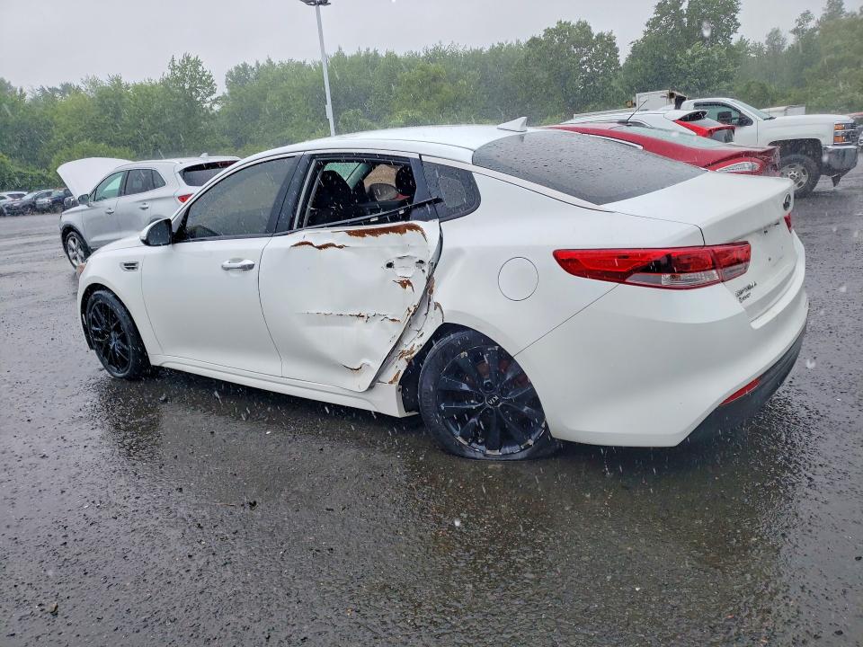 Photo 2 from auction – 2017 KIA OPTIMA with VIN 5XXGT4L39HG123177