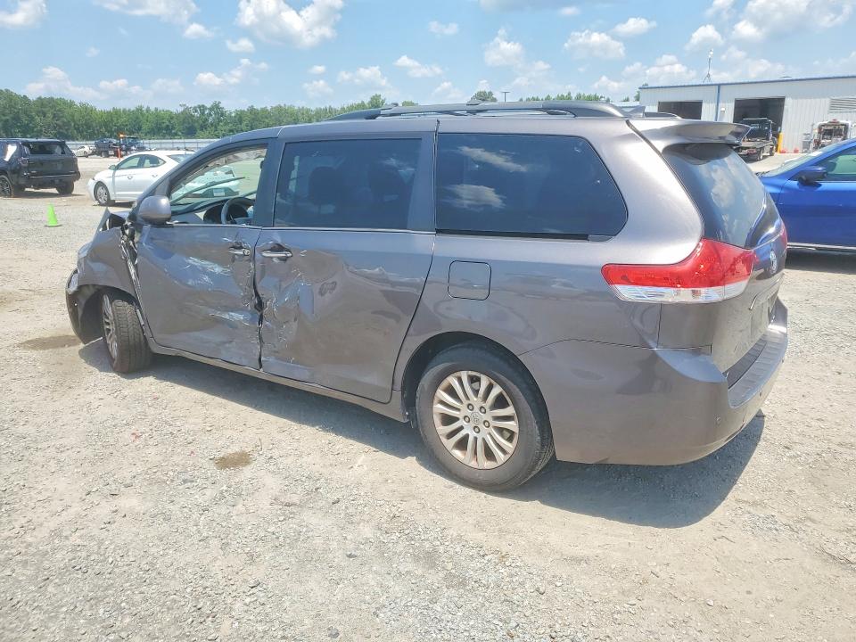 Photo 2 from auction – 2013 TOYOTA SIENNA with VIN 5TDYK3DC6DS280187
