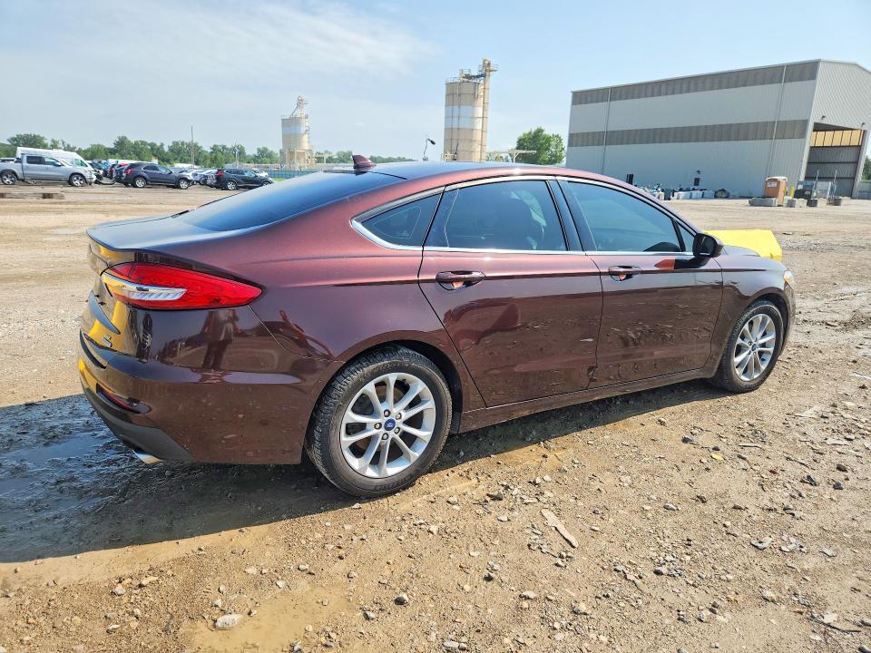 Снимка 3 от търг – 2019 FORD FUSION с VIN 3FA6P0HD2KR127936