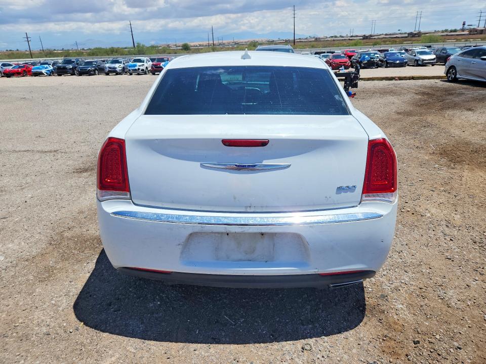 Photo 6 from auction – 2018 CHRYSLER 300 with VIN 2C3CCAAG4JH294087