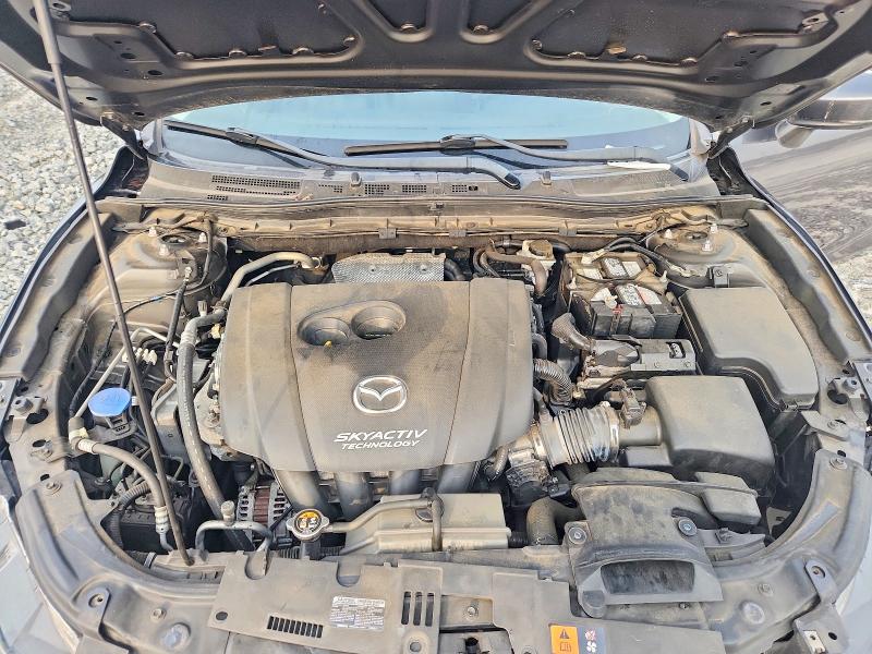 Photo 11 from auction – 2018 MAZDA 3 with VIN 3MZBN1V34JM187323